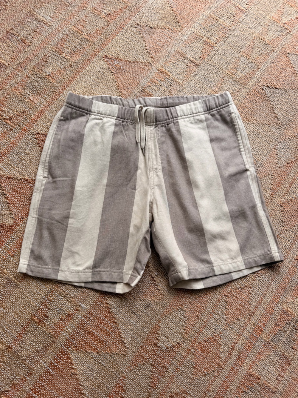 Kavu Seaboard Shorts in Tan Stripe Size Medium NWOT - Picture 2 of 6